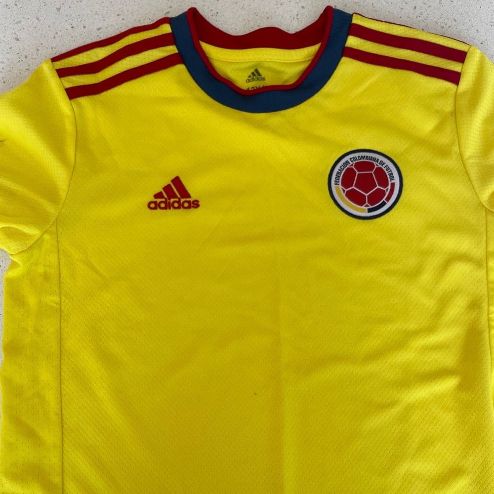 Colombian National soccer team jersey 11/12 boys